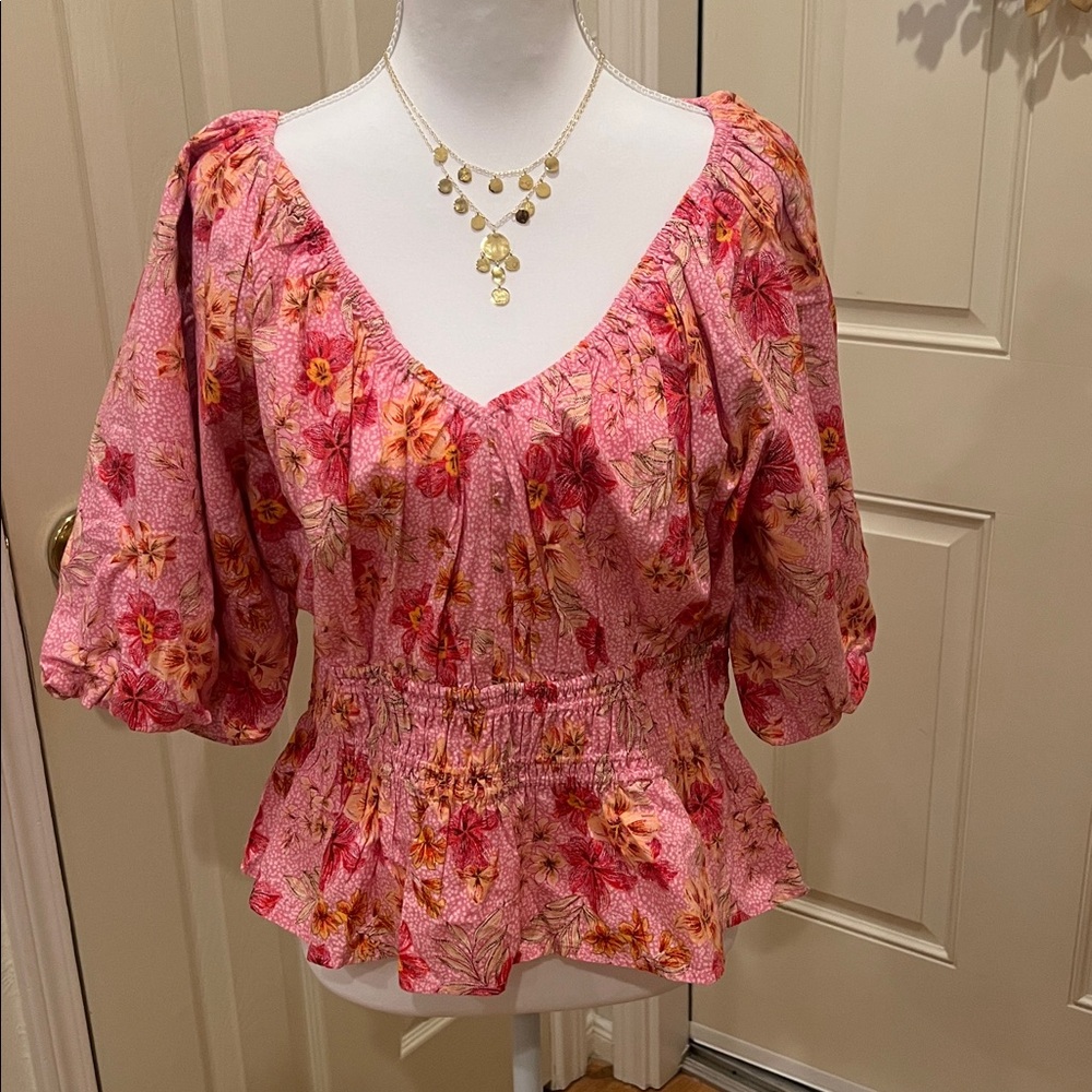 LOFT Pink Puff Sleeve Ruffled Blouse no tags/never worn